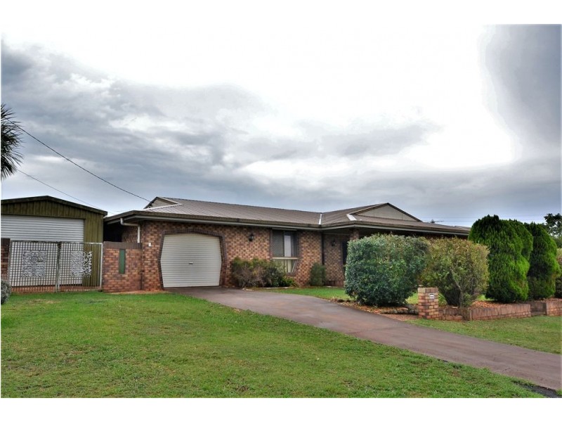3 Elliott Street, Kearneys Spring QLD 4350