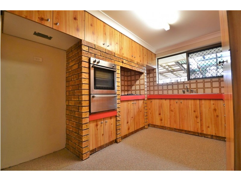 3 Elliott Street, Kearneys Spring QLD 4350