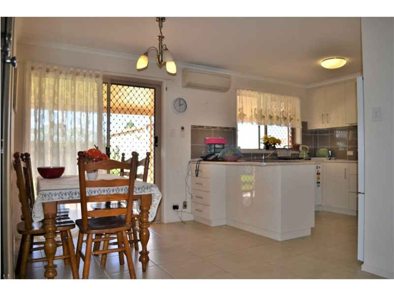 5 Janine Court, Kearneys Spring QLD 4350
