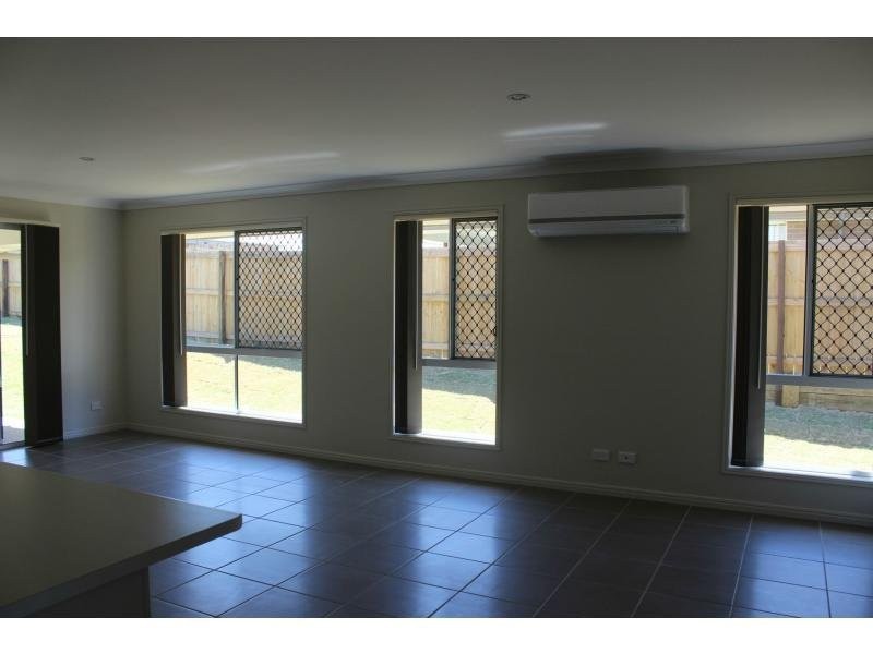 7 Wandoo Crescent, Westbrook QLD 4350