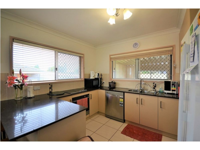 16 Canberra Street, Harristown QLD 4350