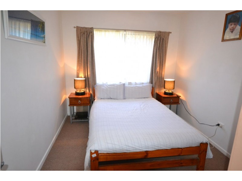 16 Canberra Street, Harristown QLD 4350