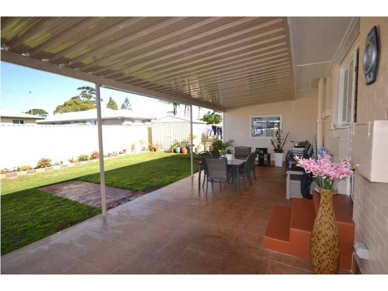 16 Canberra Street, Harristown QLD 4350