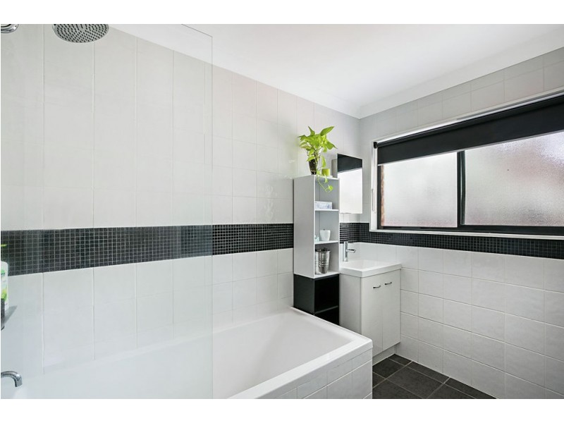 180 Ramsay Street, Centenary Heights QLD 4350