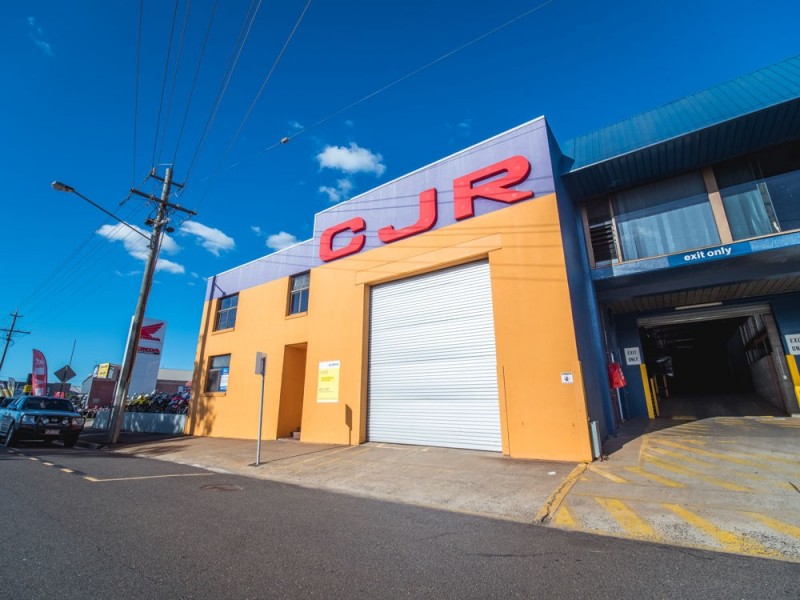 Tenancy 2 / 215 James Street, Toowoomba City QLD 4350