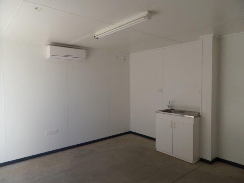 Shed 3/1 Tradewinds Court, Glenvale QLD 4350