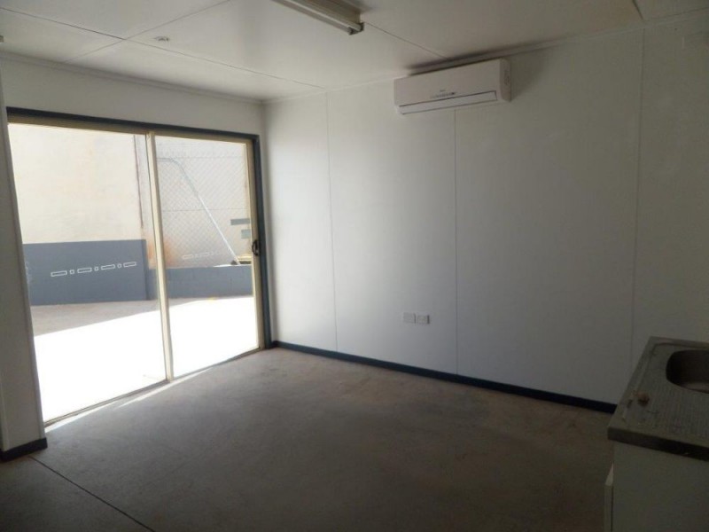 Shed 3/1 Tradewinds Court, Glenvale QLD 4350
