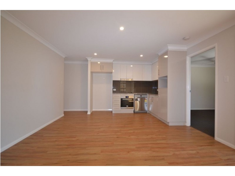 Unit 2/3 Carlin Street, Glenvale QLD 4350