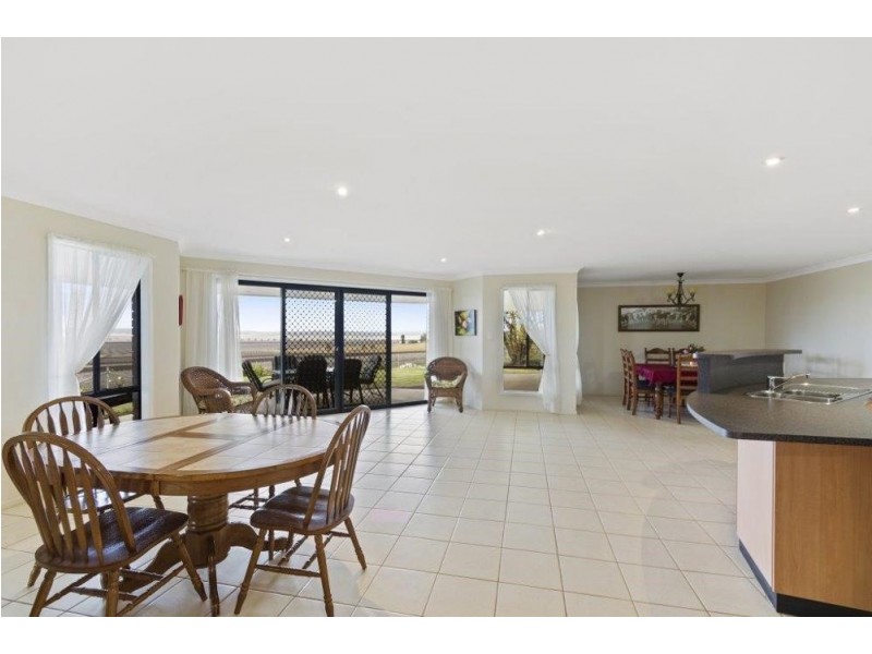 202 Mount Molar Road, Mount Molar QLD 4361