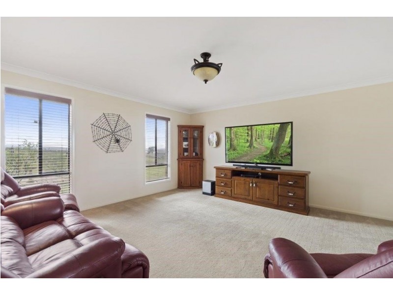 202 Mount Molar Road, Mount Molar QLD 4361