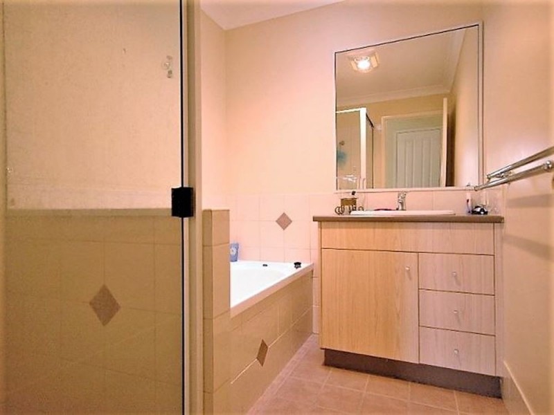 1/6 Ball Street, Drayton QLD 4350