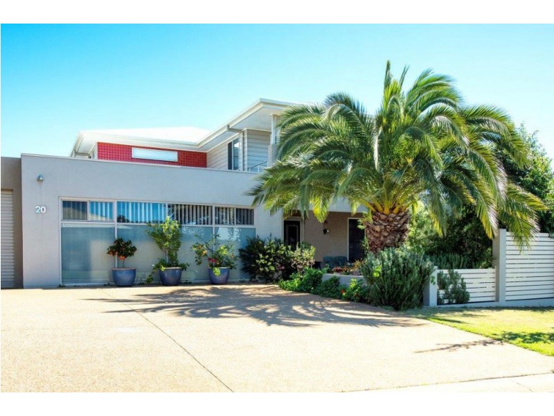 20 Saba Court, Middle Ridge QLD 4350