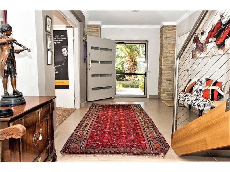 20 Saba Court, Middle Ridge QLD 4350