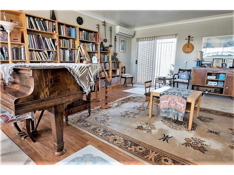 20 Saba Court, Middle Ridge QLD 4350