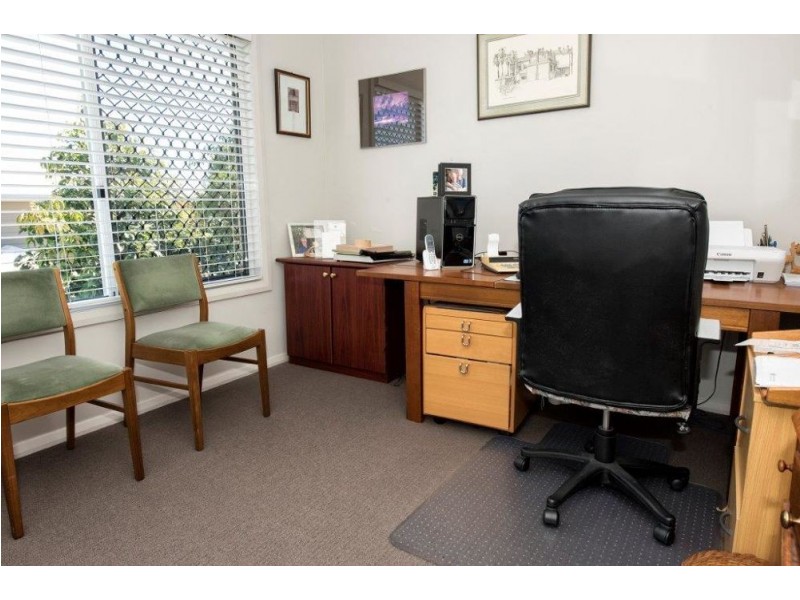 20 Saba Court, Middle Ridge QLD 4350