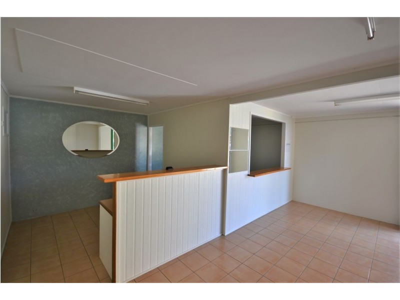 8/493 South Street, Harristown QLD 4350