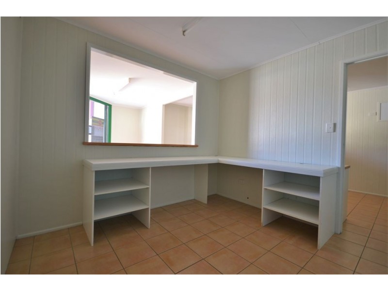 8/493 South Street, Harristown QLD 4350