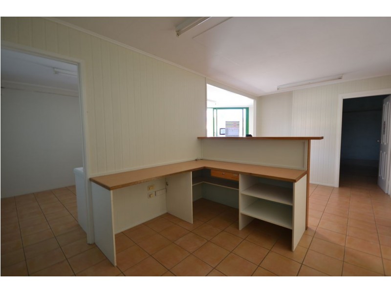 8/493 South Street, Harristown QLD 4350