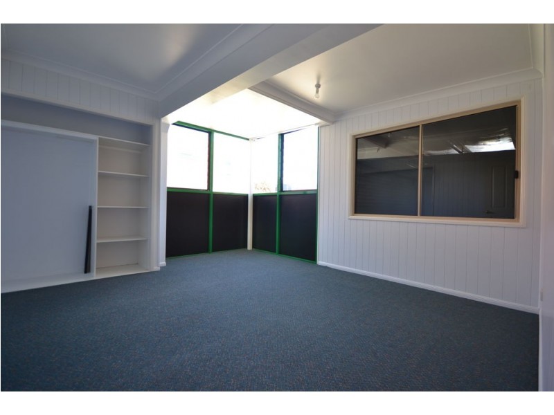 8/493 South Street, Harristown QLD 4350