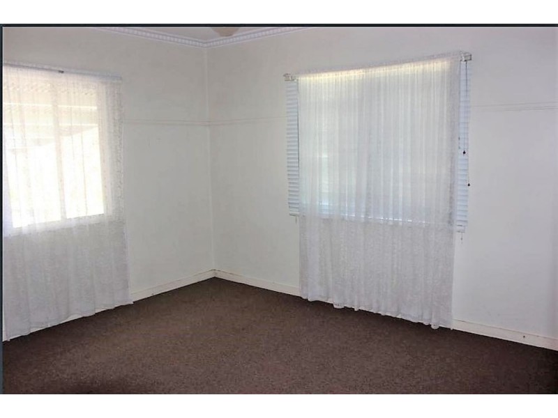 104 Water Street, South Toowoomba QLD 4350