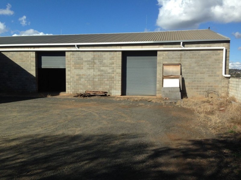 10 Makepeace Street, Rockville QLD 4350