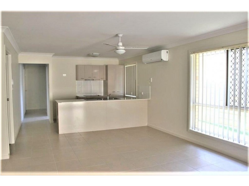 4 Preston Court, Glenvale QLD 4350