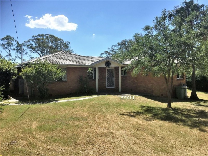 97 Greenwattle Street, Cranley QLD 4350