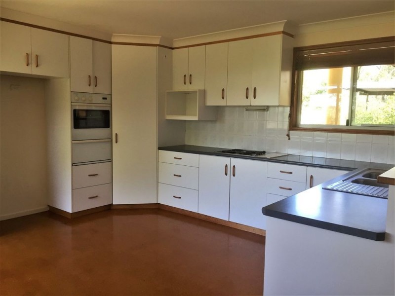 97 Greenwattle Street, Cranley QLD 4350