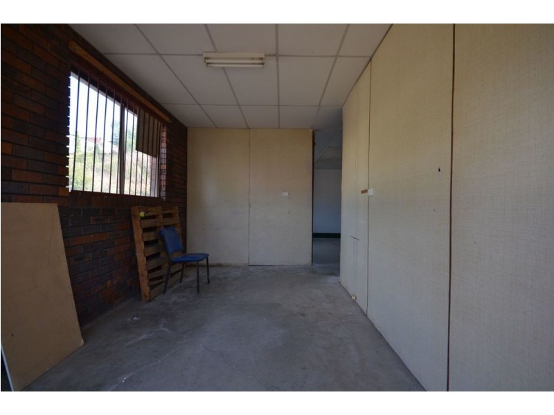 Unit 1/2 Stradbroke Street, Rockville QLD 4350