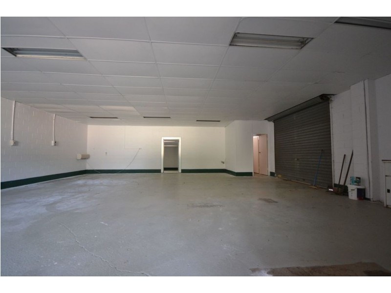Unit 1/2 Stradbroke Street, Rockville QLD 4350