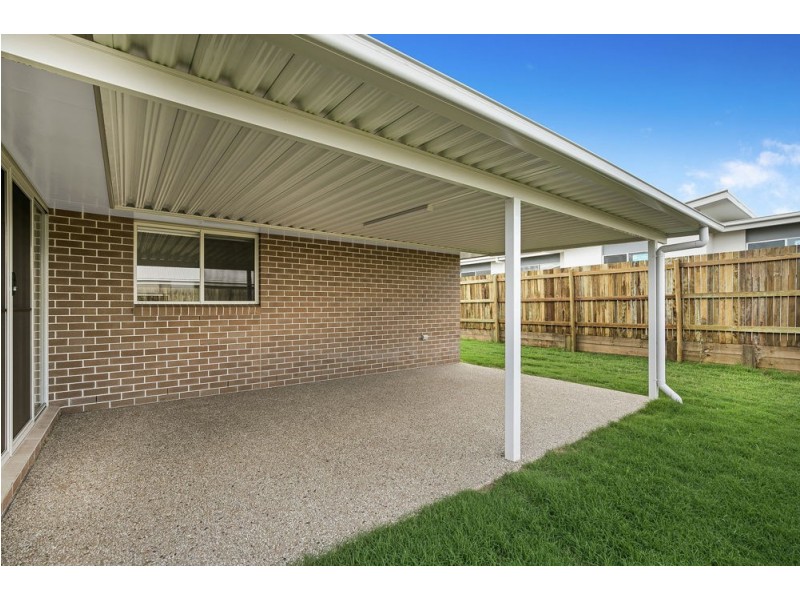 8 Nash Drive, Glenvale QLD 4350