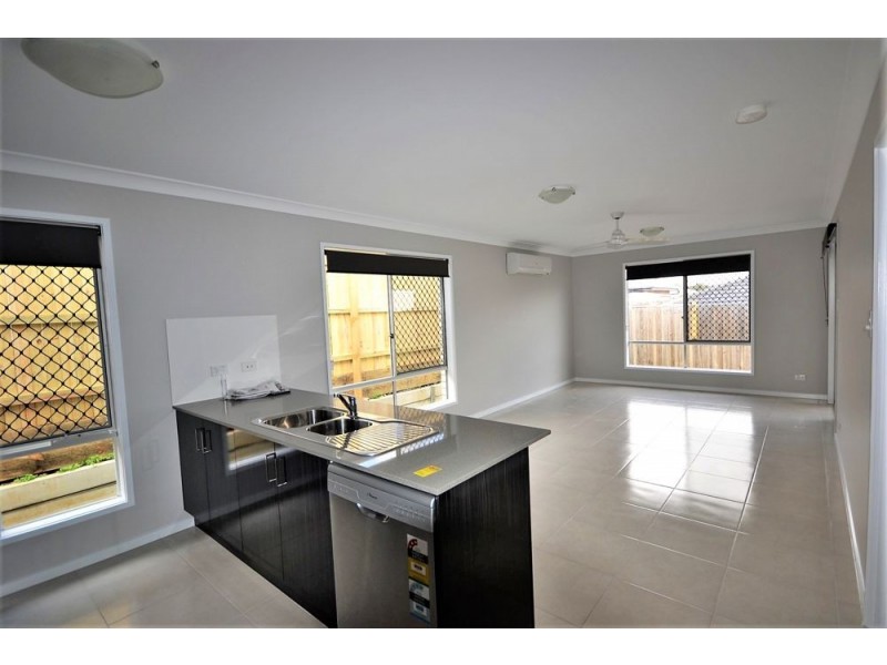 26A CARDAMON CRESCENT, Glenvale QLD 4350