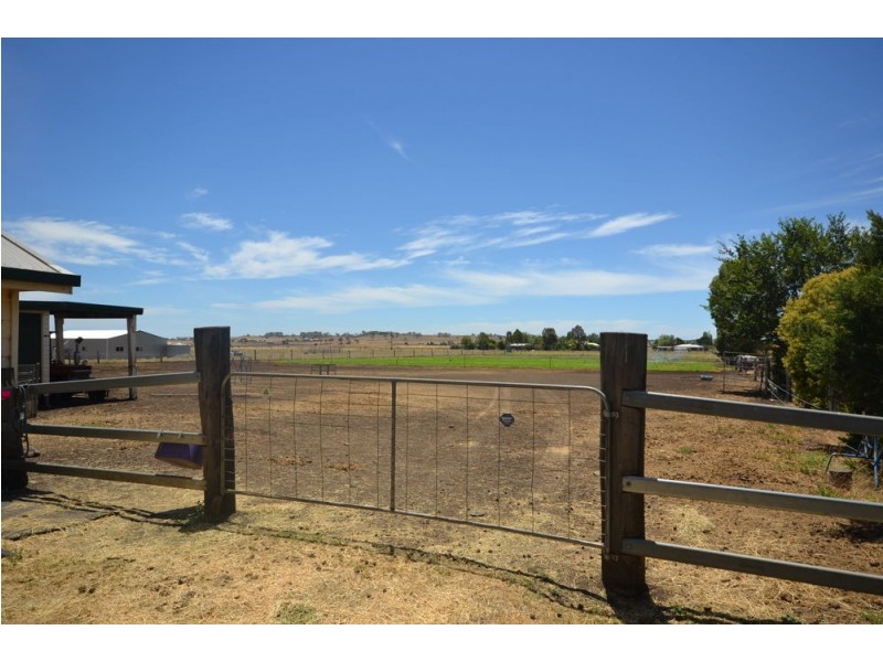 46-48 William Street, Cambooya QLD 4358