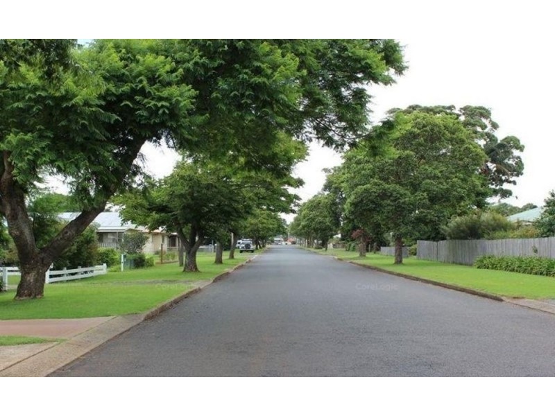 4 Cox Street, Wilsonton QLD 4350