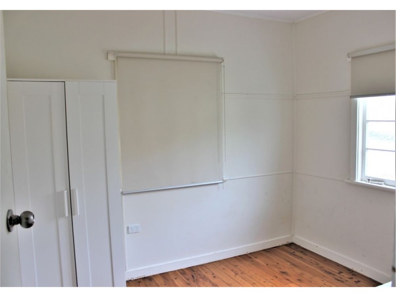 4 Cox Street, Wilsonton QLD 4350