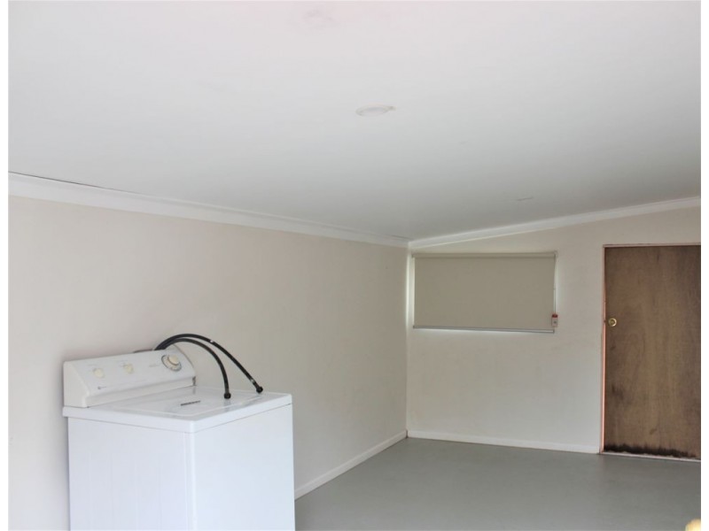 4 Cox Street, Wilsonton QLD 4350