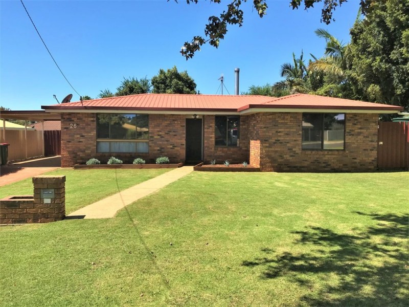 26 Claret Street, Wilsonton Heights QLD 4350