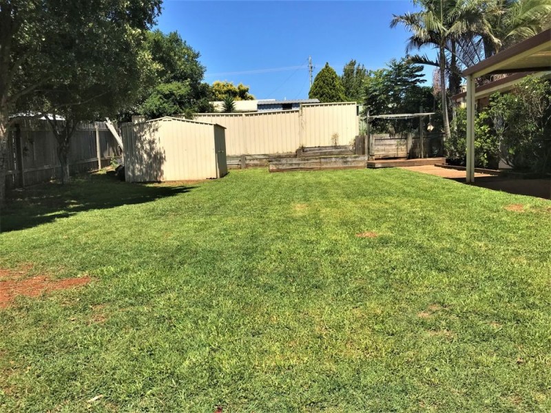 26 Claret Street, Wilsonton Heights QLD 4350