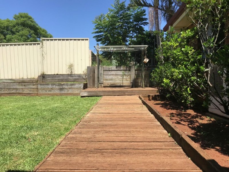 26 Claret Street, Wilsonton Heights QLD 4350