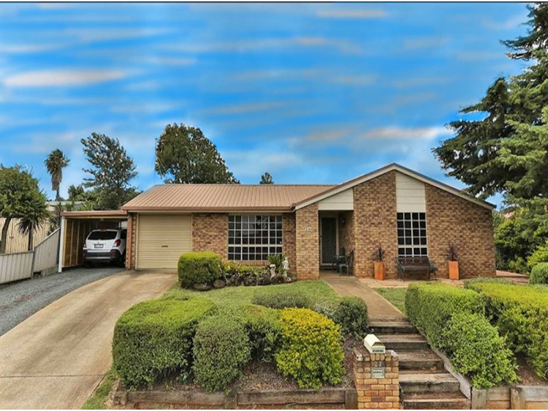 23 Armstrong Street, Wilsonton QLD 4350