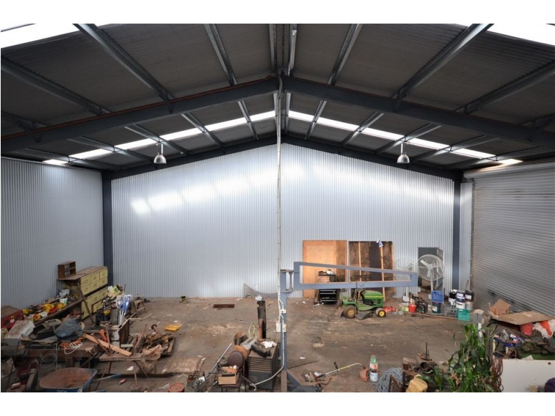 Shed 2 / 4 Rocla Court, Glenvale QLD 4350