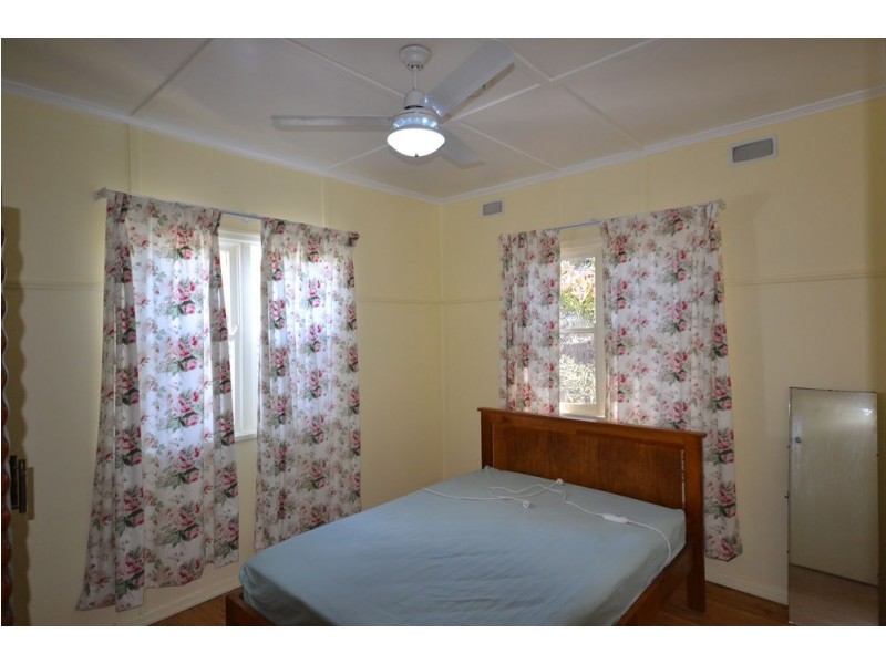 280 Alderley Street, Centenary Heights QLD 4350