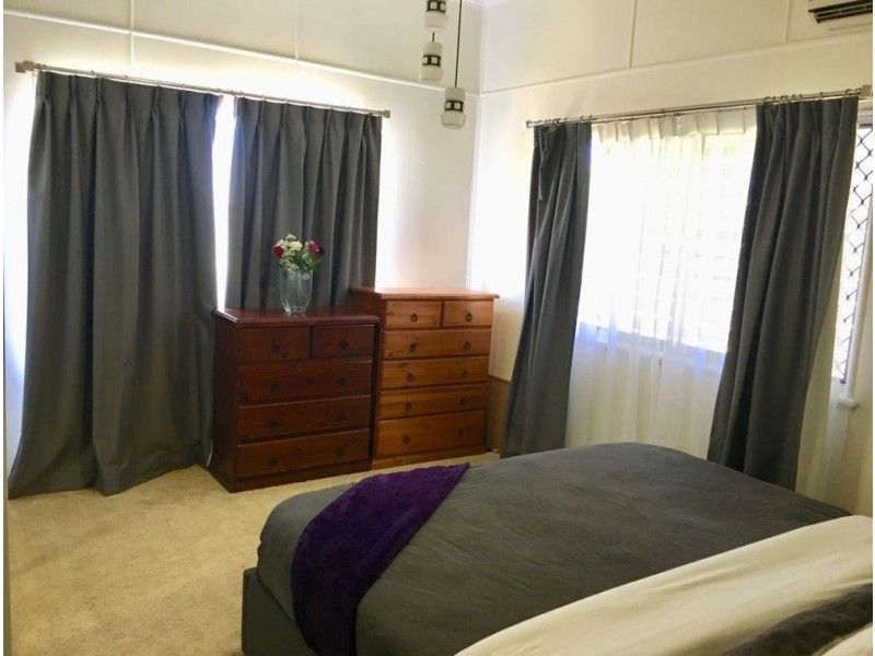 37 Hospital Road, Dalby QLD 4405