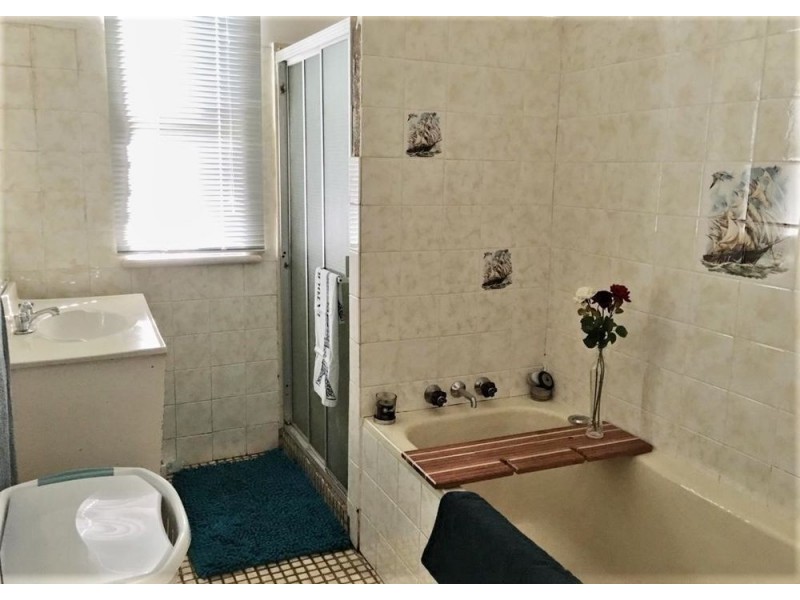 37 Hospital Road, Dalby QLD 4405