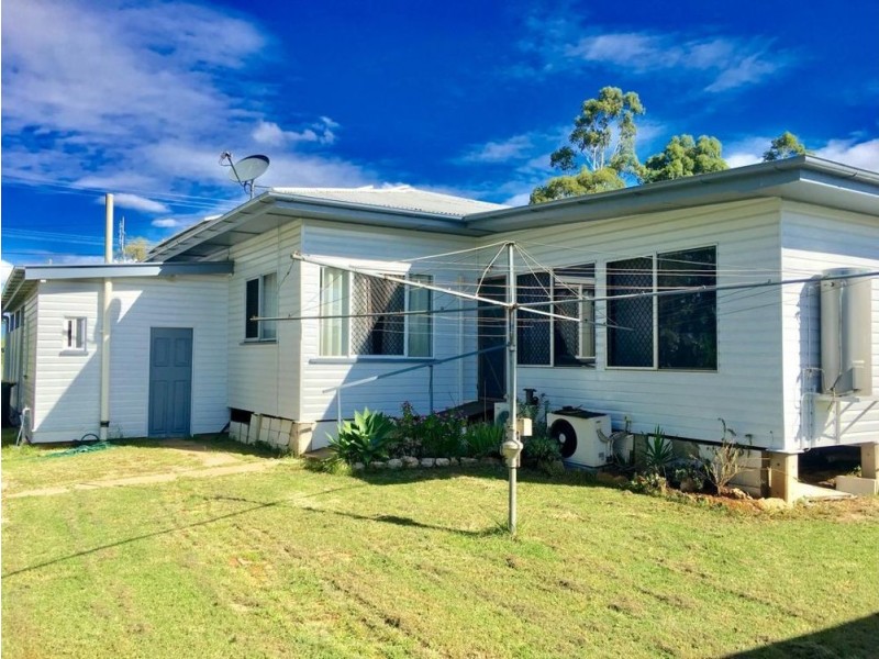 37 Hospital Road, Dalby QLD 4405