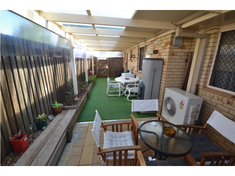 2/17 Anita Drive, Kearneys Spring QLD 4350