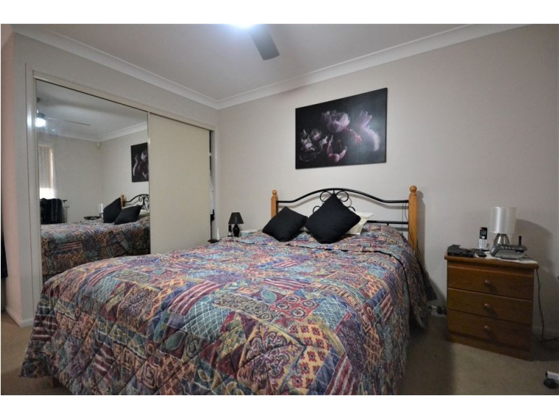 2/17 Anita Drive, Kearneys Spring QLD 4350