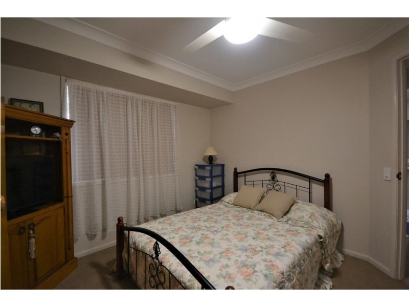 2/17 Anita Drive, Kearneys Spring QLD 4350