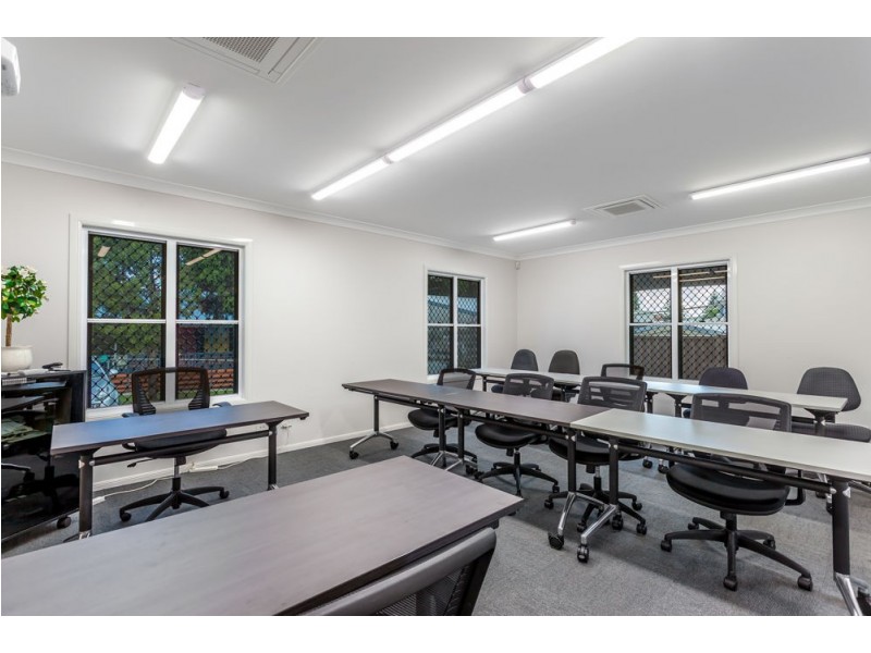 4 Laurel Street, Toowoomba City QLD 4350