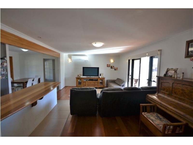 46 Cleary Street, Centenary Heights QLD 4350